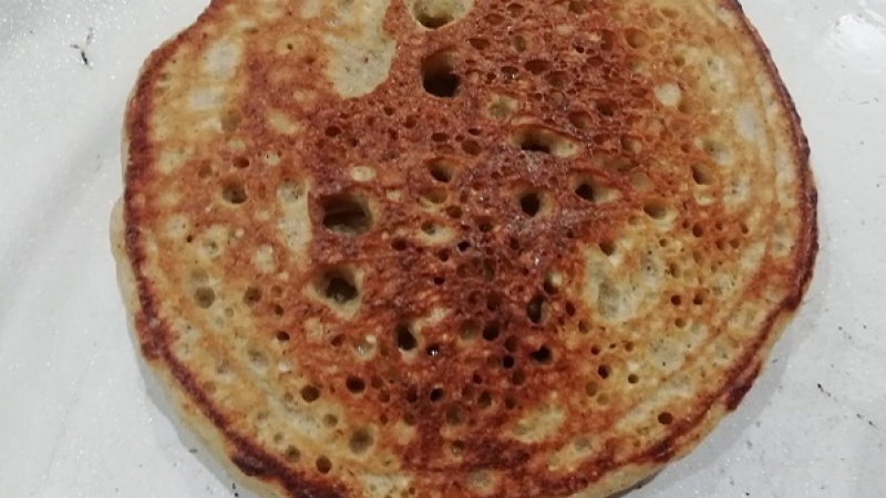 5. Panvicu môžeme zvoliť aj originál (na lievance, volské oká), ale aj klasickú. Lievance upečieme na rozohriatom oleji do zlatista.