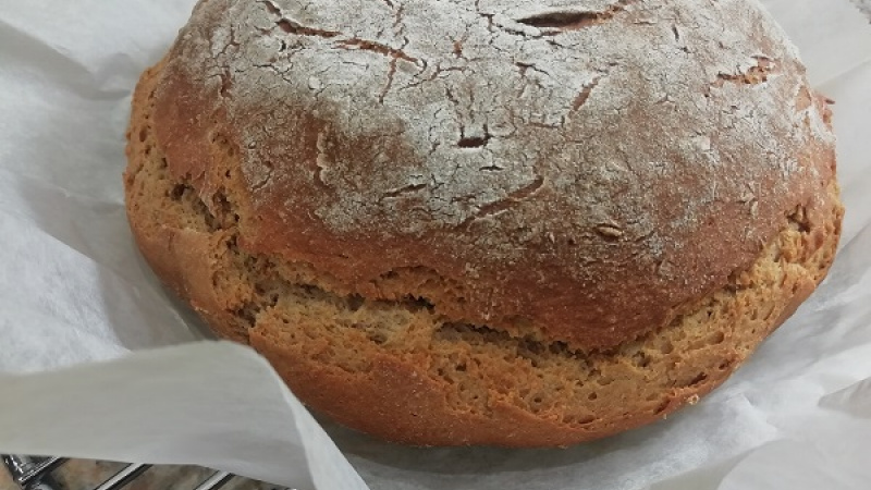 Voňavý domáci írsky chlieb, recept na chlieb bez droždia.