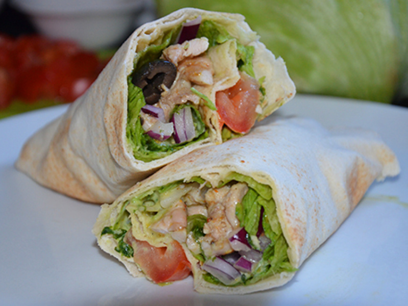 Tortilla s kuracím mäsom a zeleninou, recept ako jednoducho pripraviť wrap