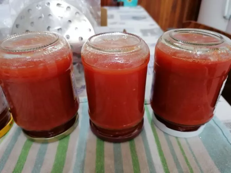 Domáci paradajkový pretlak, hustý a extra chutný – overený recept