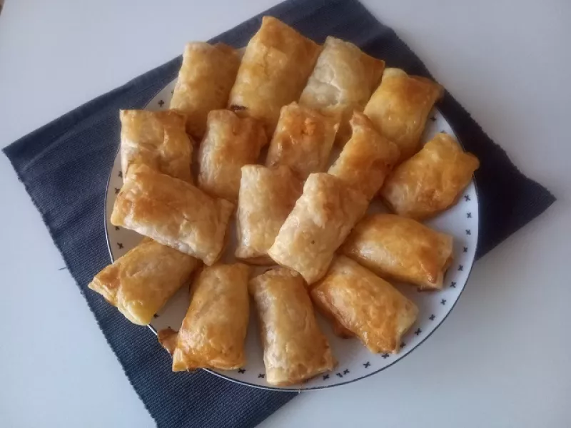 Najlepšie pizzové taštičky, slané pečivo z lístkového cesta