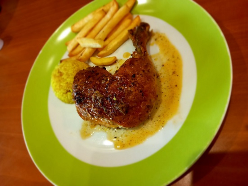 Chrumkavé kuracie stehná pečené vo vrecku v rúre, overený recept
