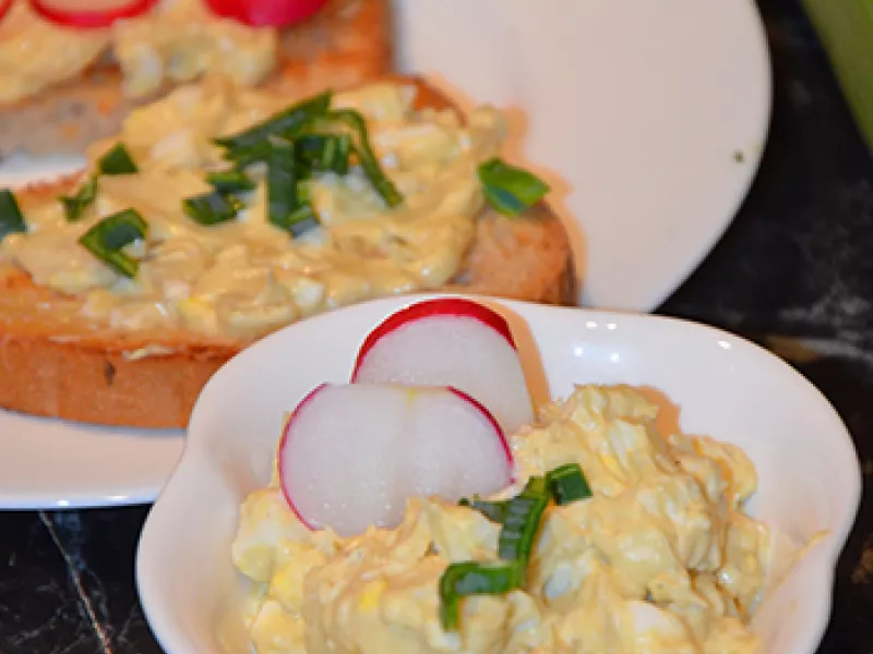 Klasická vajíčková nátierka s cibuľou, recept
