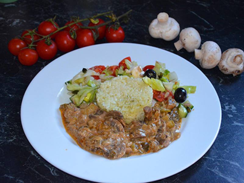 Šampiňónový stroganov, skvelý vegetariánsky recept