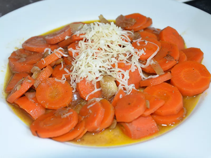 Mrkvový perkelt so syrom, jednoduchý recept