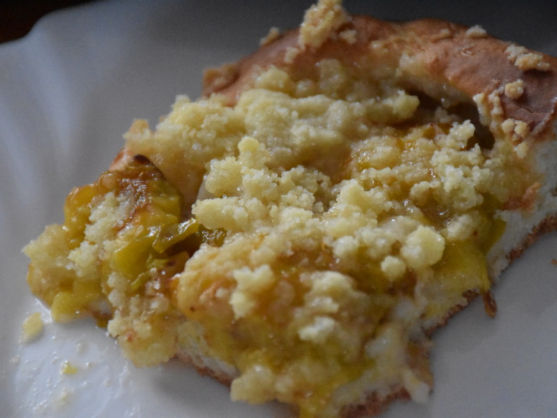 Recept na úžasný koláč s mrveničkou, ringlotami a trnkami