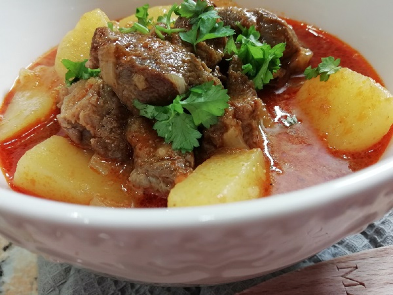 Najlepší kotlíkový guláš, jednoduchý RECEPT na guláš