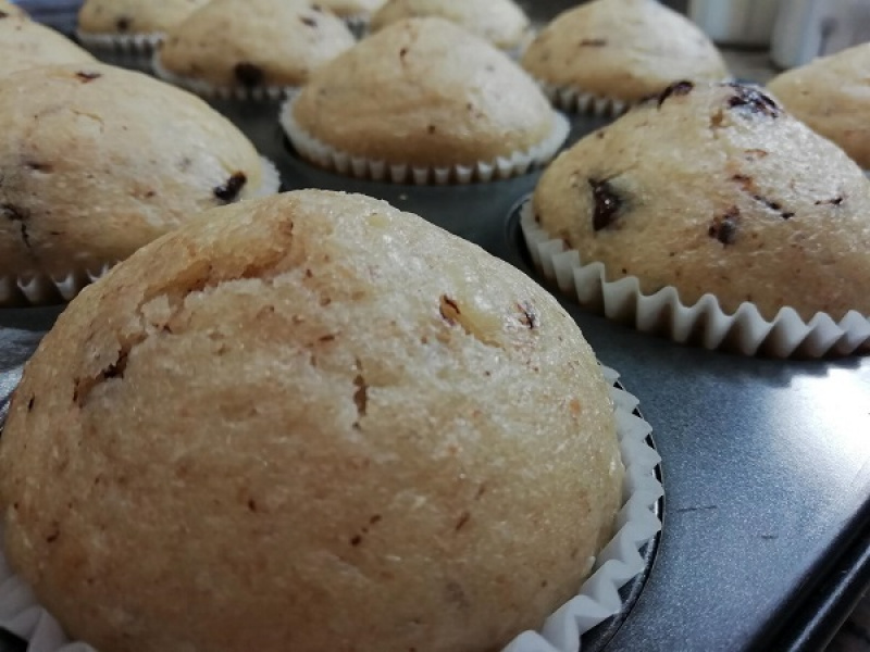 Fantastické hruškové muffiny s čokoládou, RECEPT hrnčekový