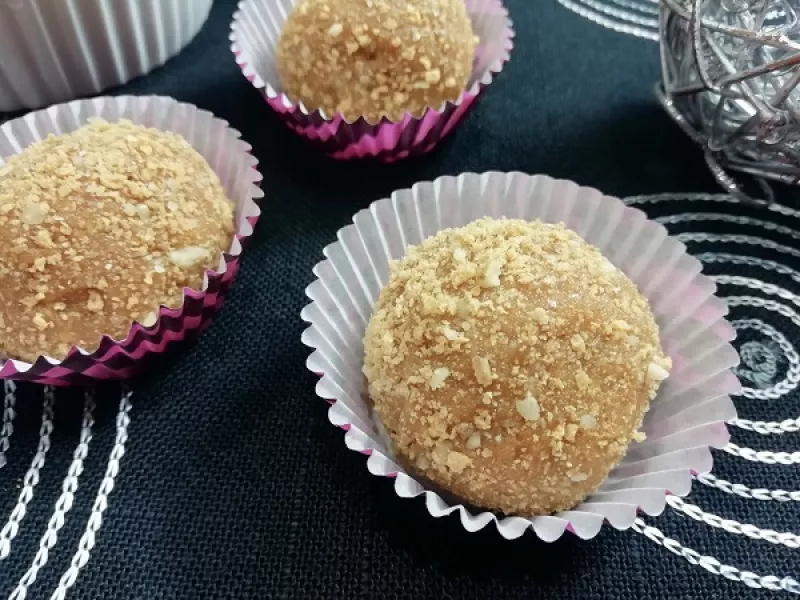 Vynikajúce medové guličky Marlenka, RECEPT bez pečenia