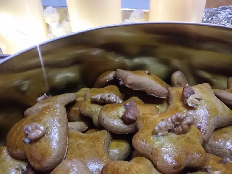 Hneď mäkké špaldové medovníky, rodinný RECEPT
