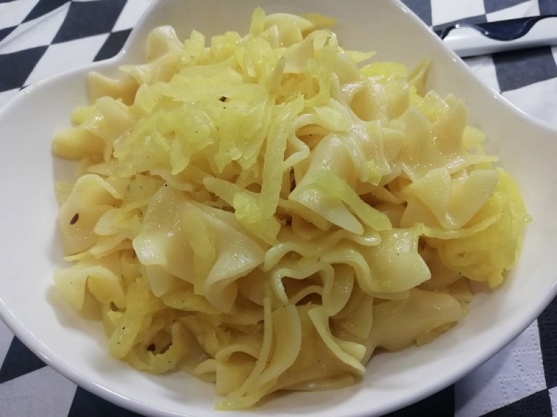 Najlepšie cestoviny s duseným kalerábom, rýchly a lacný RECEPT