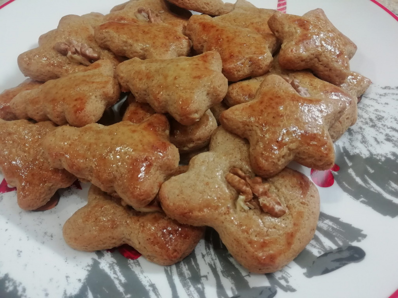 Mäkučké orechové medovníčky, veľmi dobrý RECEPT
