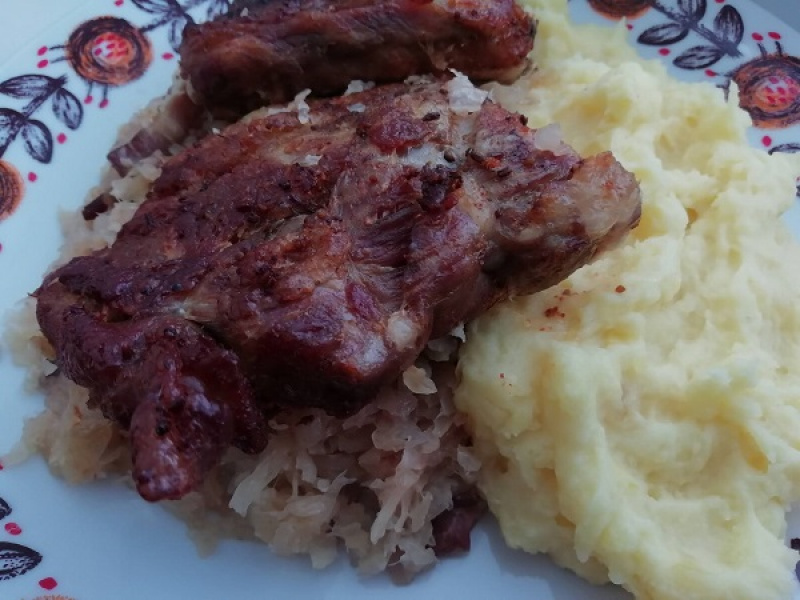 Najlepšie bravčové rebrá pečené na kapuste a slanine, top RECEPT