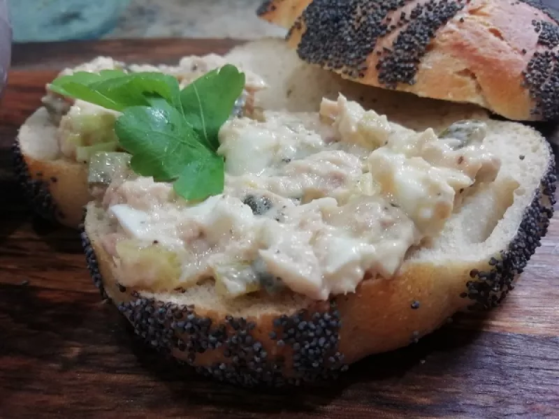 Najlepšia tuniaková nátierka s kyslou uhorkou, top RECEPT