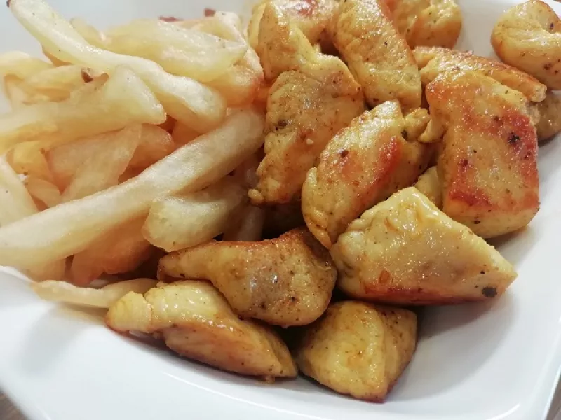 Vynikajúce grilované kuracie kúsky na panvici, fit RECEPT