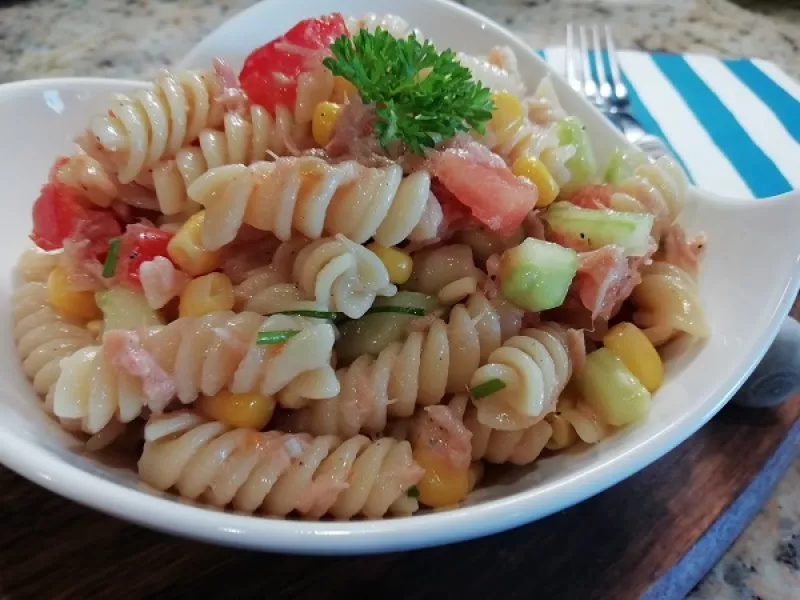 Vynikajúci cestovinový šalát s tuniakom, fit RECEPT