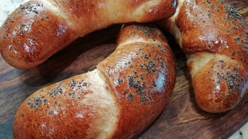 Tip dobrej kuchyne: Domáce kváskové makovky či briošky si môžete pripraviť z klasickej hladkej múky. Keď však zvolíte múku špaldovú a celozrnnú, budú výživnejšie.
Sladké zdravšie pečenie.