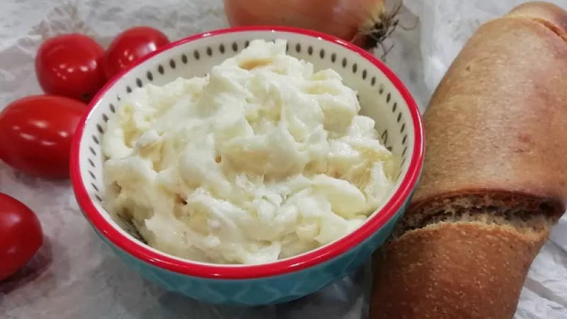 6. Domáca nátierka výborne ladí s čerstvým chlebom či pečivom.