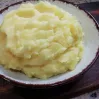 Šťuchané zemiaky s maslom, top RECEPT na obľúbenú prílohu