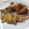 Voňavé zapečené kuracie stehná na cibuľke, vyskúšaný recept